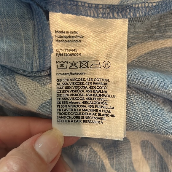 H&M blouse - Picture 5 of 5